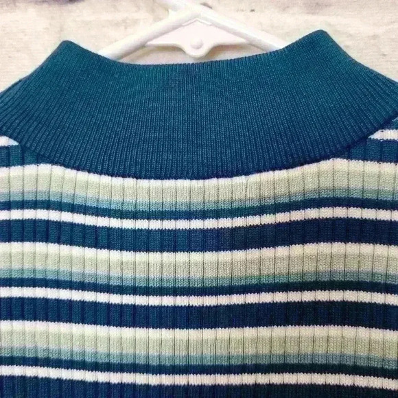 SAY WHAT Cold Shoulder Sweater (NWOT) Sz M - Picture 4 of 8